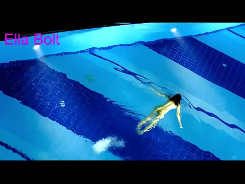 ❤️ No puc parar de mirar-la, jove rossa presa nedant nua a la piscina del complex ELLA BOLT ❤️ Súper porno al porno ca.xxxpornolive.ru ❤