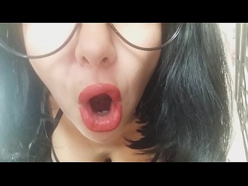 ❤️ Amor, la teva madrastra no et deixarà anar a l'escola avui... Et necessito massa... ❤️ Súper porno al porno ca.xxxpornolive.ru ❤