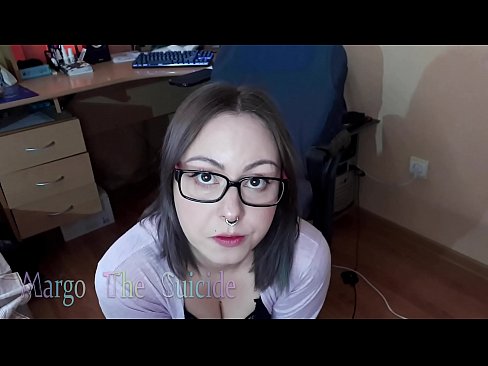 ❤️ Noia sexy amb ulleres xucla un consolador profundament davant la càmera ❤️ Súper porno al porno ca.xxxpornolive.ru ❤