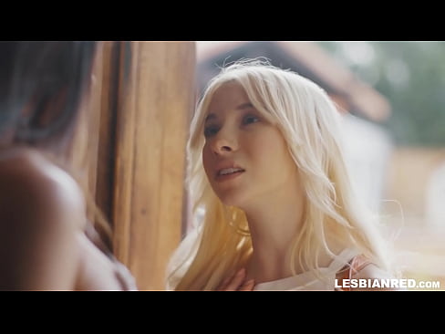 ❤️ La noia torna a casa uns mesos després i s'acaba menjant el cony de la seva madrastra ❤️ Súper porno al porno ca.xxxpornolive.ru ❤